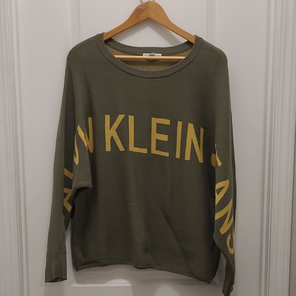 Calvin Klein Green and Yellow Crewneck Sweater